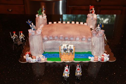 A Knight’s Castle Cake Tutorial