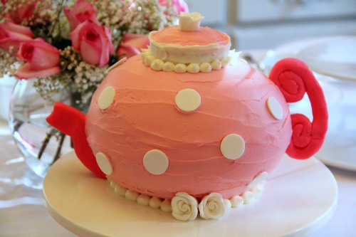 A Pretty Pink Tea Pot Cake Tutorial