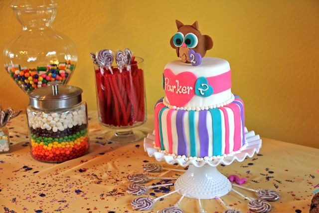 {pretty, happy, funny, real} :: A Look Whooo’s Two Birthday Party!
