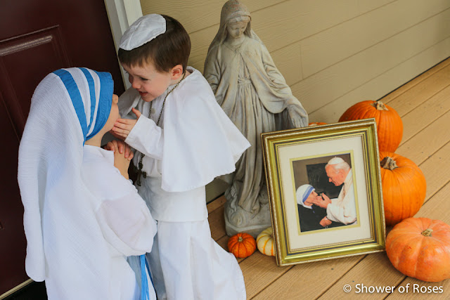 Blessed Mother Teresa and Saint John Paul II