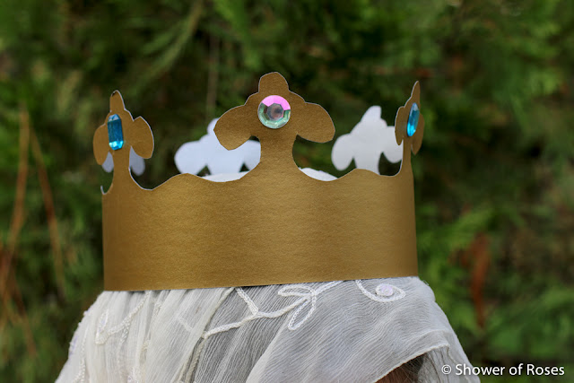 Quick & Easy Homemade Paper Crowns